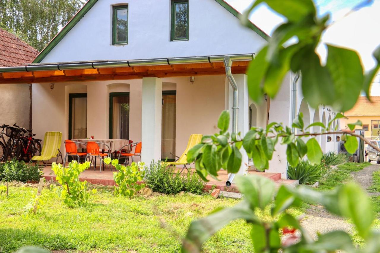 Villa Fuszeres Porta Mihalyfa Exterior foto